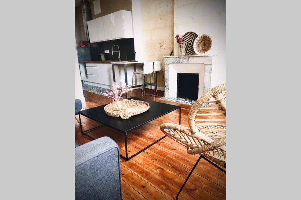 Au Coeur De Libourne Apartamento Exterior foto